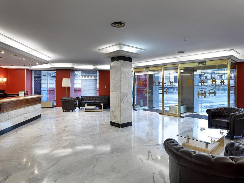 Exe Triunfo Granada Hotel Exterior photo